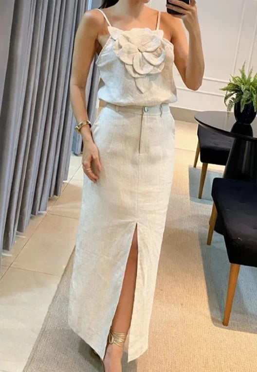 Conjunto de top com aplique floral e saia maxi com fenda AB468