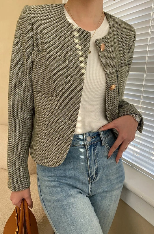 Blazer feminino curto com bolsos AB614
